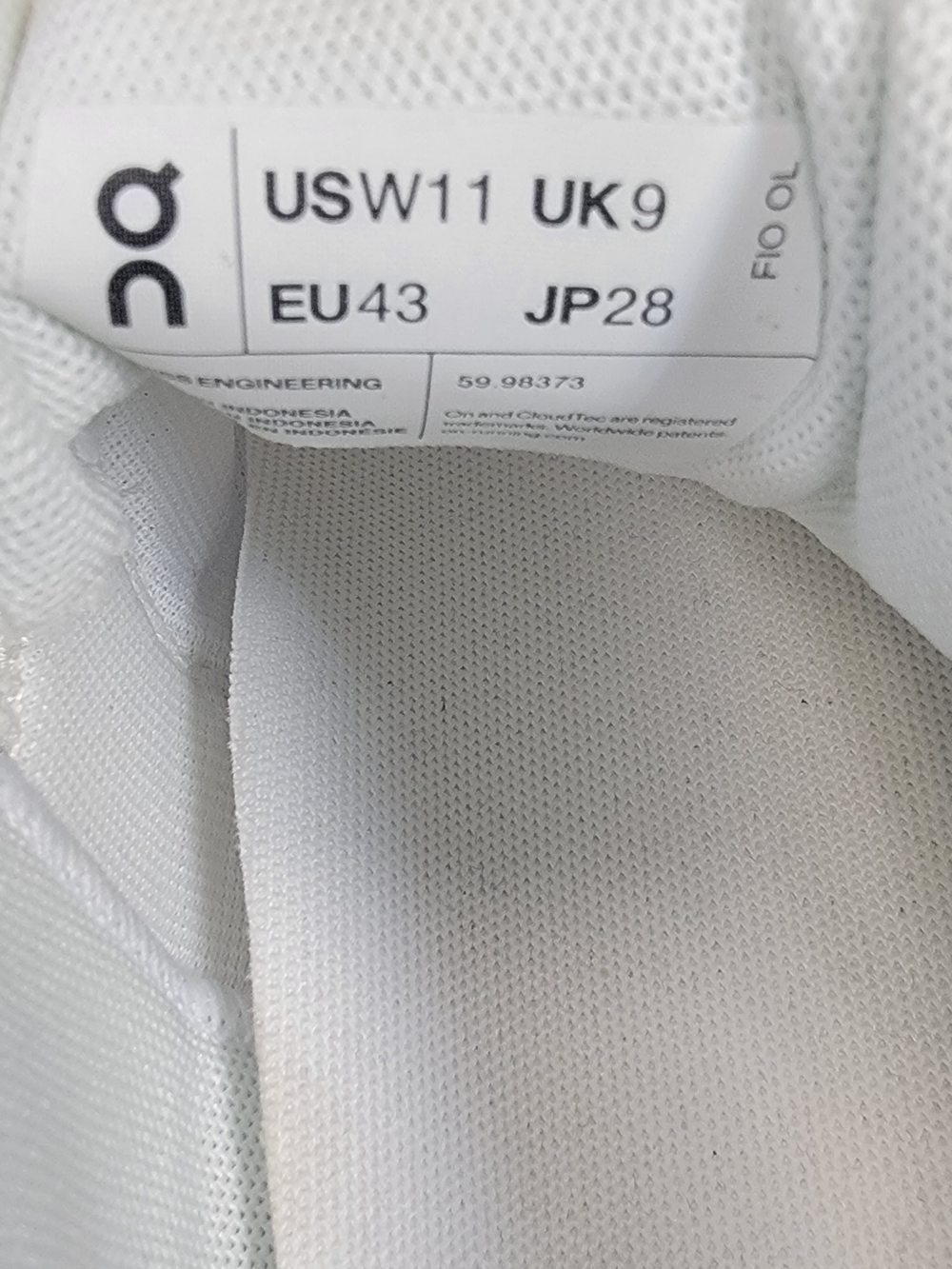 On Running Running Women’s White Running Shoes - USW11